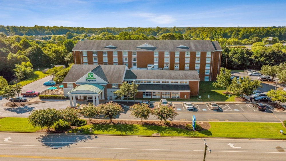 holiday inn express williamsburg north by ihg