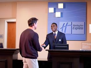 holiday inn express williamsburg north by ihg
