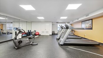 holiday inn express williamsburg north by ihg