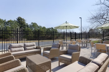 holiday inn express williamsburg north by ihg