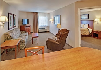 candlewood suites williston by ihg