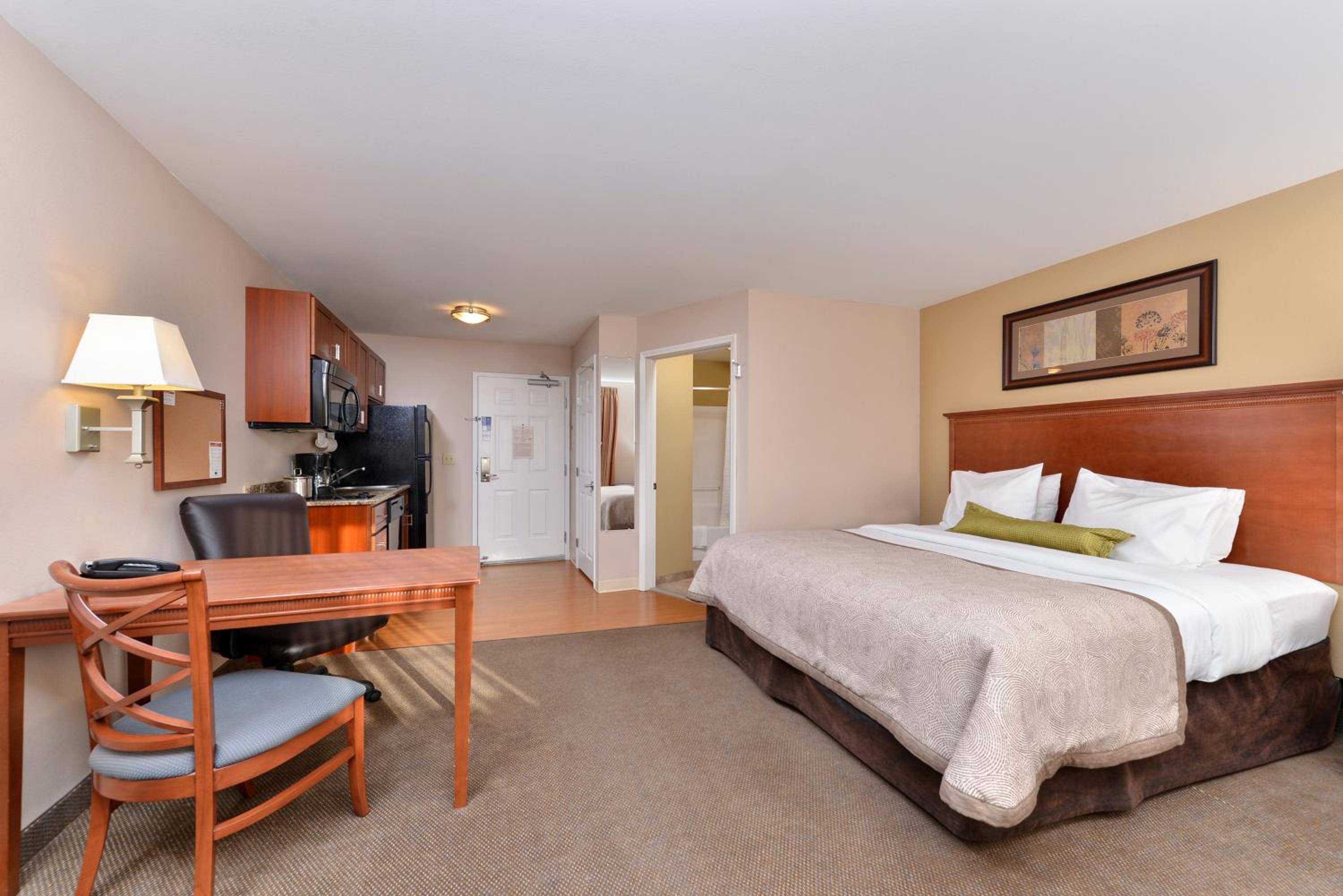 candlewood suites williston by ihg