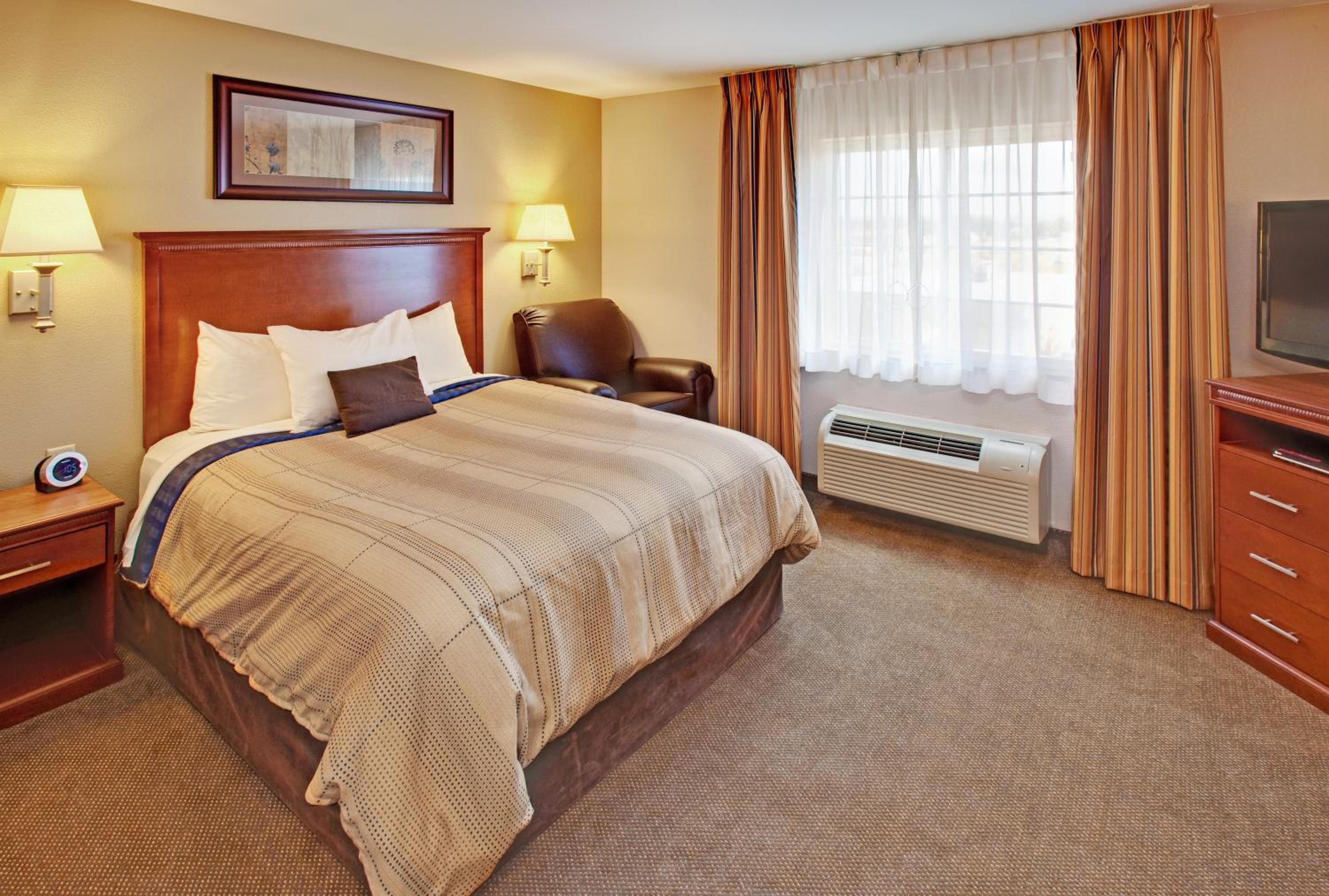 candlewood suites williston by ihg