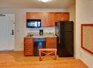 candlewood suites williston by ihg