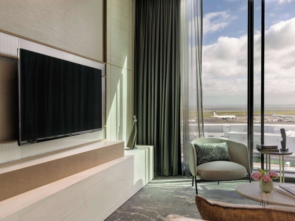 pullman auckland airport