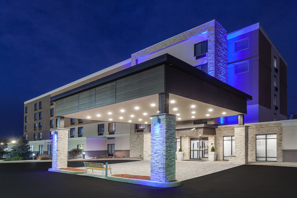 holiday inn express hotel and suites providence woonsocket by ihg