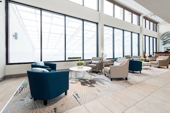 shell island resort all oceanfront suites