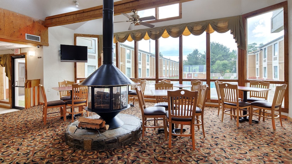 deluxe inn wytheville