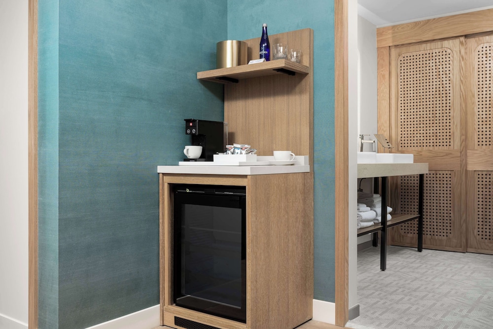 the hiatus clearwater beach curio collection by hilton