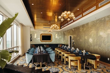 the hiatus clearwater beach curio collection by hilton