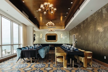 the hiatus clearwater beach curio collection by hilton