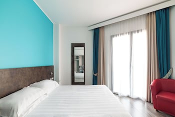 phi hotel milano