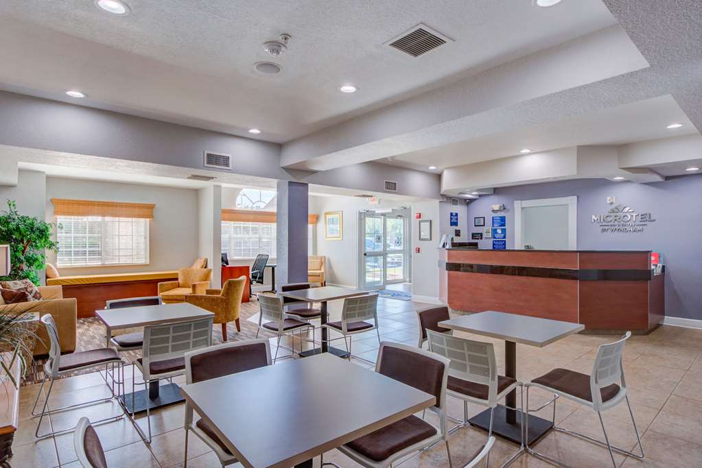 microtel inn and suites by wyndham zephyrhills