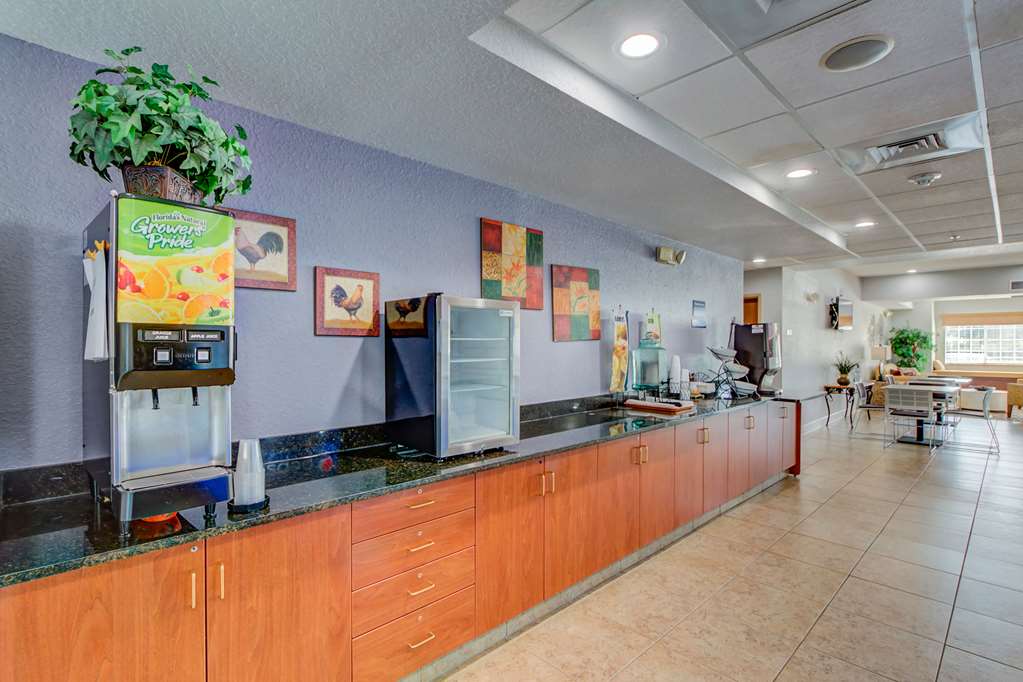microtel inn and suites by wyndham zephyrhills