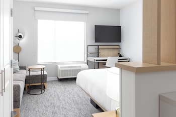 towneplace suites monrovia