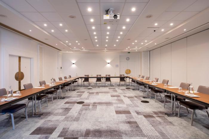 holiday inn hasselt by ihg
