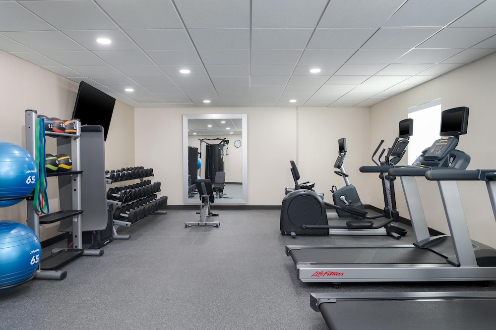 home2 suites by hilton forrest city