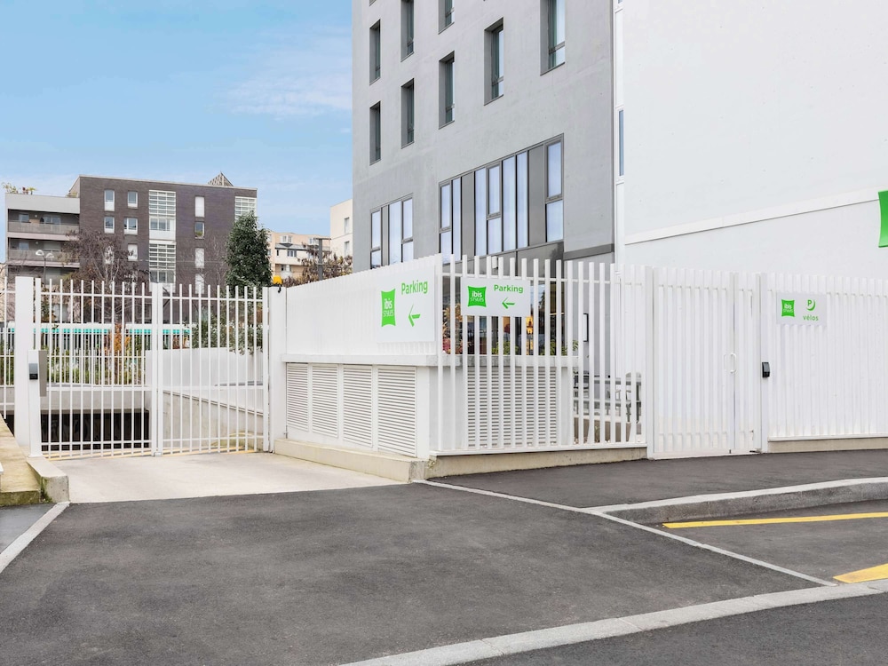 ibis styles bezons paris la defense