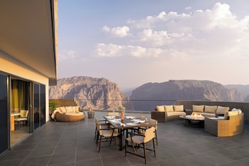 hotel indigo jabal akhdar resort and spa