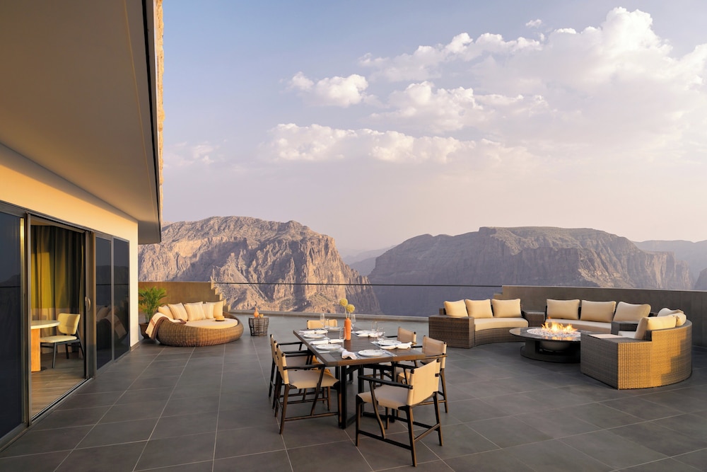 hotel indigo jabal akhdar resort and spa