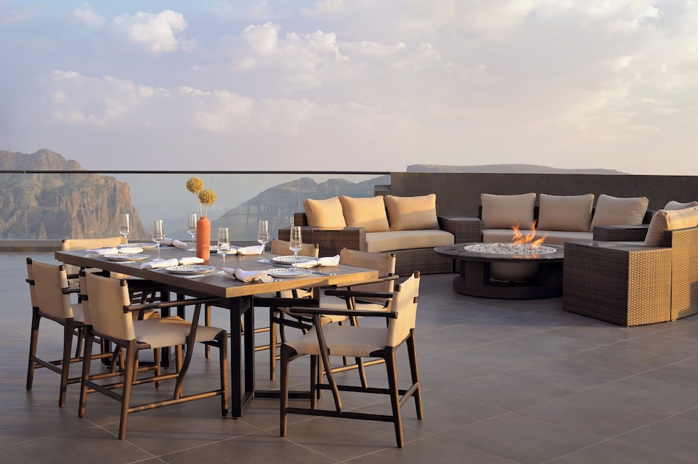 hotel indigo jabal akhdar resort and spa