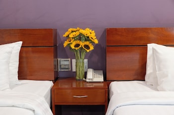 white lotus hotel saigon