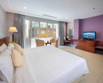 white lotus hotel saigon