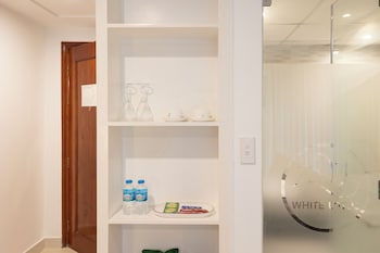 white lotus hotel saigon