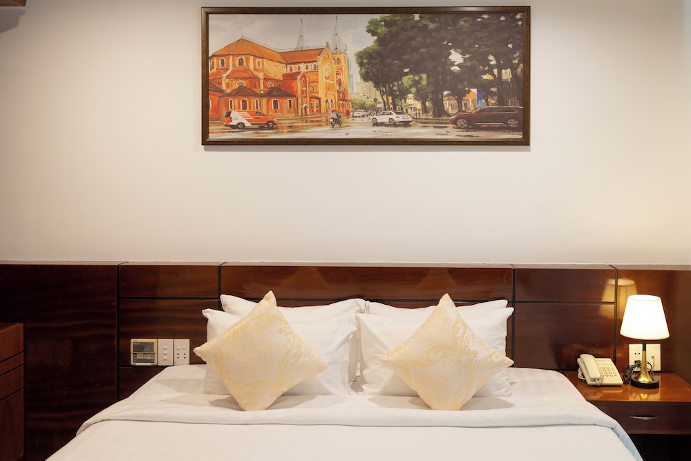 white lotus hotel saigon