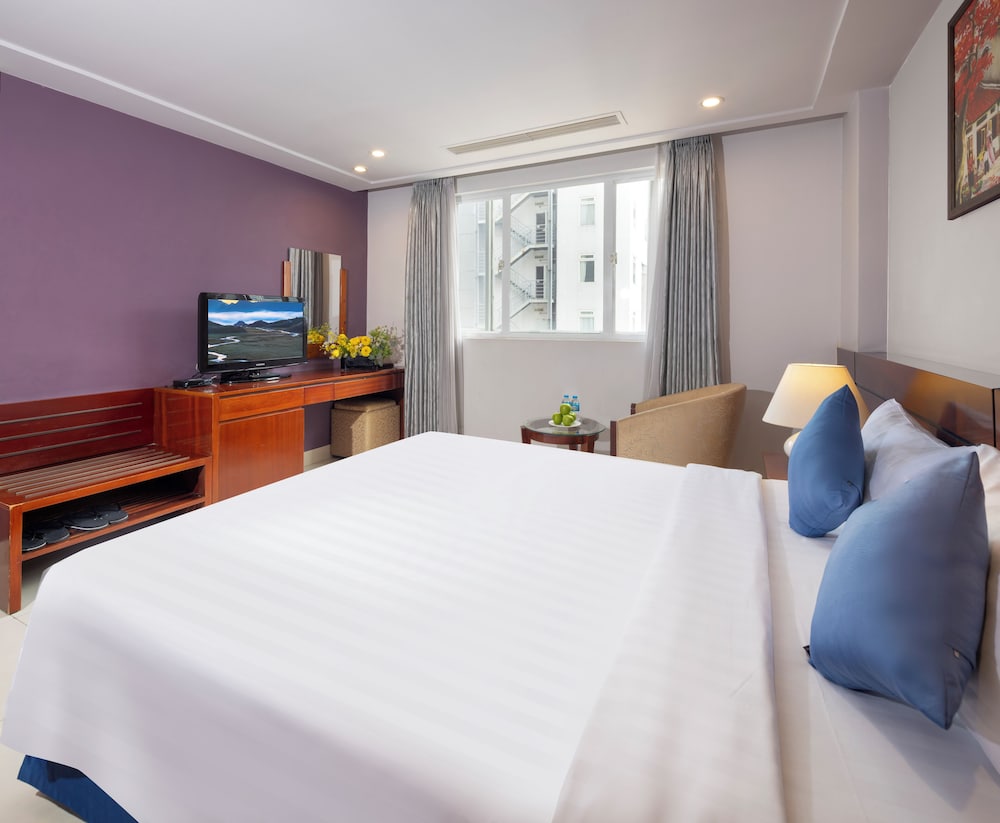 white lotus hotel saigon