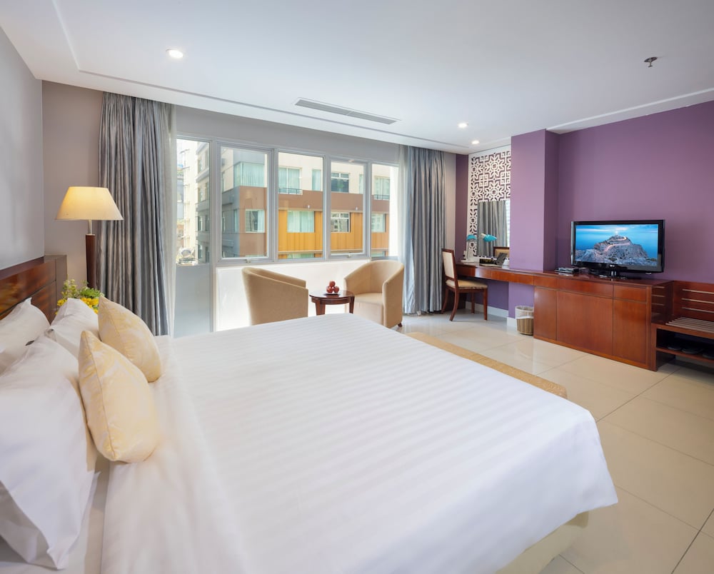 white lotus hotel saigon