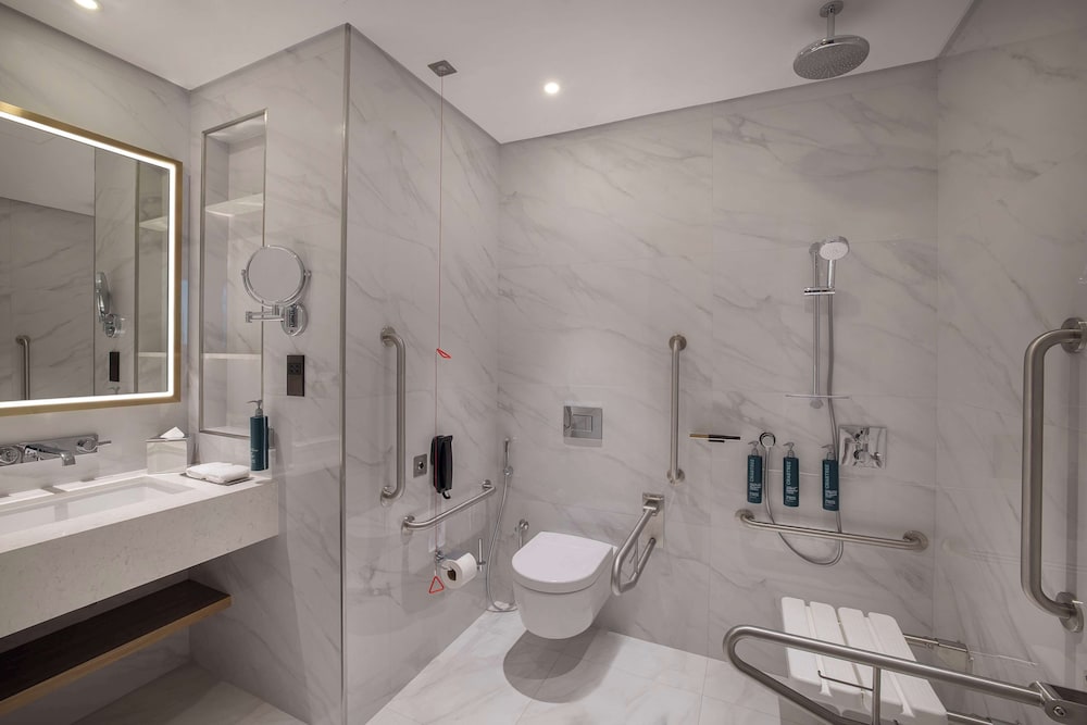 hilton garden inn dubai business bay