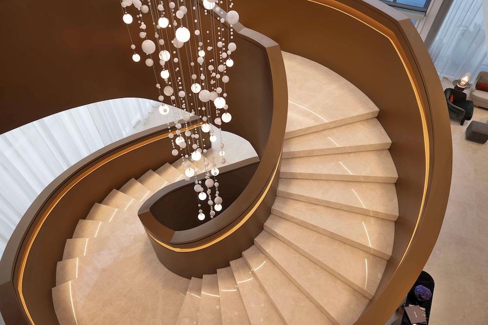 hilton garden inn dubai business bay