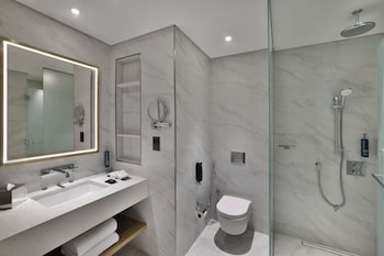 hilton garden inn dubai business bay