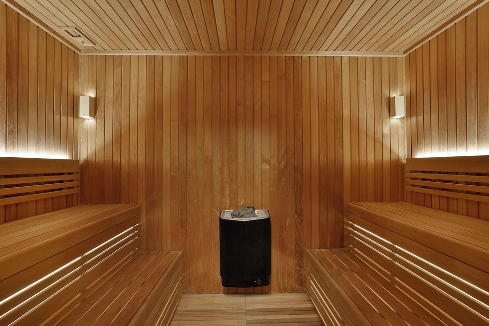 hilton garden inn dubai business bay