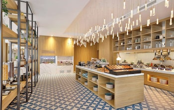 hilton garden inn dubai business bay