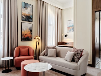 crowne plaza tashkent