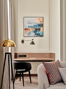 crowne plaza tashkent