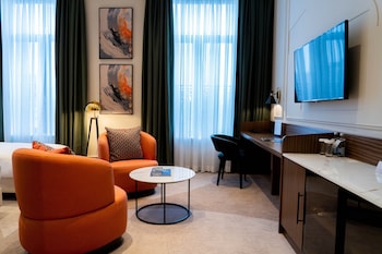 crowne plaza tashkent