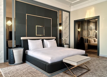 crowne plaza tashkent