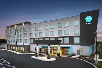 tru by hilton columbus east broad