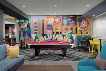 tru by hilton columbus east broad