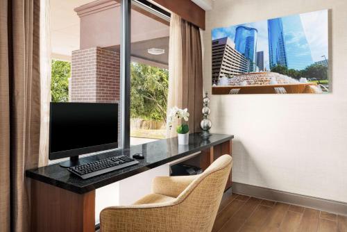 hampton inn houston hobby airport