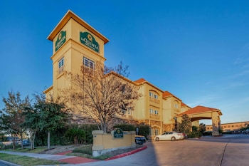 la quinta inn and suites by wyndham houston energy corridor