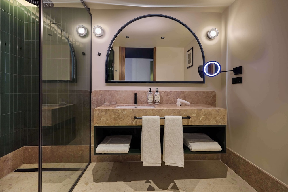 duo hotel lisbon curio collection by hilton