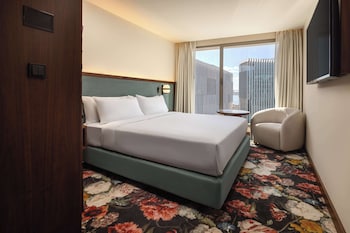 duo hotel lisbon curio collection by hilton