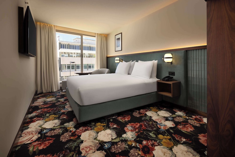duo hotel lisbon curio collection by hilton