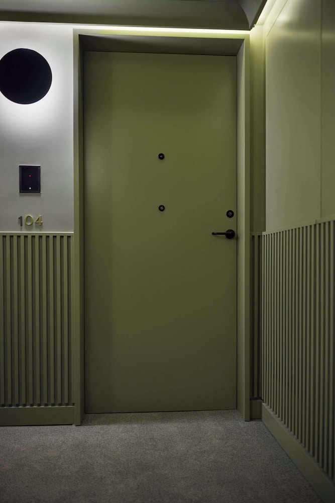 duo hotel lisbon curio collection by hilton