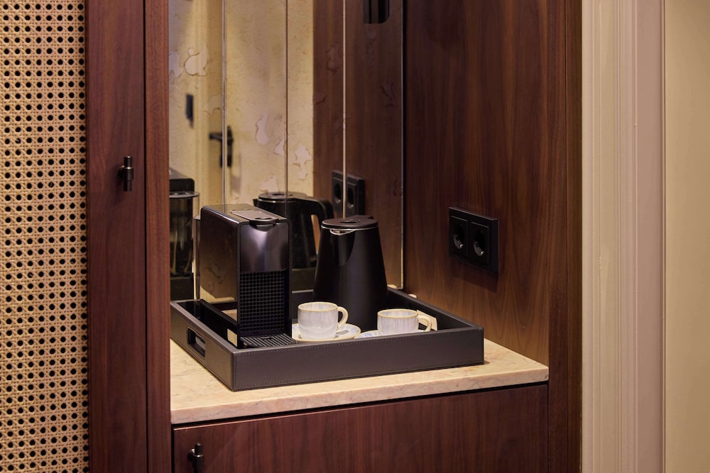 duo hotel lisbon curio collection by hilton