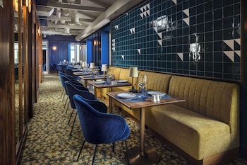 duo hotel lisbon curio collection by hilton